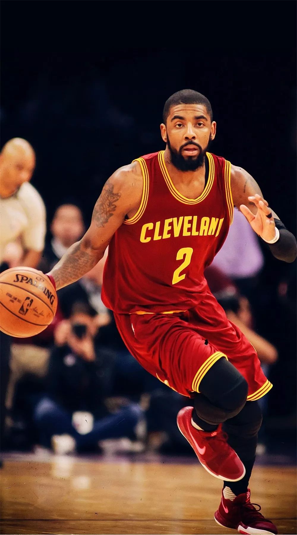 悉尼FC主帅：罗里腿筋受伤，无缘出战本周末对阵珀斯的联赛（悉尼FC主帅证实：罗里腿筋拉伤，将缺席周末对珀斯的联赛）