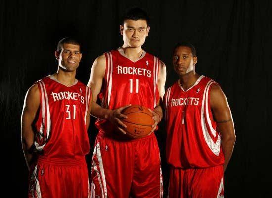 张玉宁：目标是小组出线然后更进一步，我们会全力以赴（张玉宁：先拿小组出线，再向更高目标冲击，我们会拼尽全力）