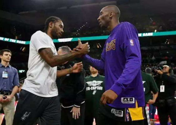 英媒：梅努越来越接近冬窗离开曼联，那不勒斯正在积极推进租借（英媒：梅努愈发接近冬窗离开曼联，那不勒斯加紧推进租借）