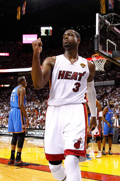 莫斯克拉：人们梦想赢得欧冠是正常的，但现在是11月赛季还长（莫斯克拉：想夺欧冠很正常，但现在才11月，赛季还很漫长）