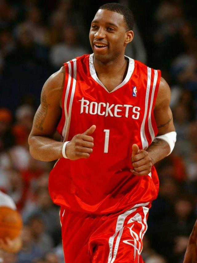 哈兰德梅开二度 曼城轻取对手（哈兰德独中两元，曼城轻松取胜）