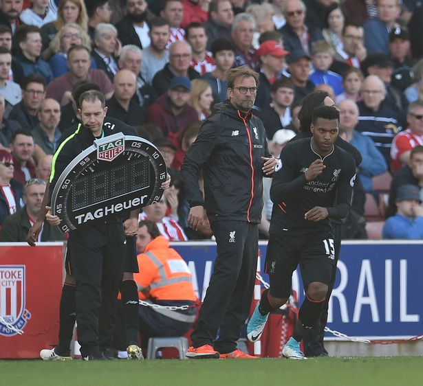 2025中超官方最佳球员候选：瓦科、莱昂纳多领衔，王钰栋在列