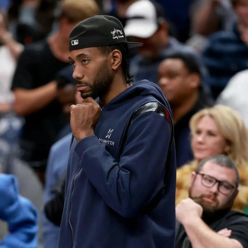 天津地铁里的女排主题展，几条留言被津门虎球迷加了字（天津地铁女排主题展多条留言遭津门虎球迷“加字”）