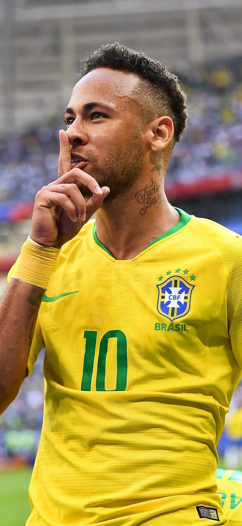 邮报：曼联将在主场提供客场比赛直播观赛服务，每场收25英镑（邮报：曼联计划在老特拉福德开放客场比赛直播观赛，单场25英镑）